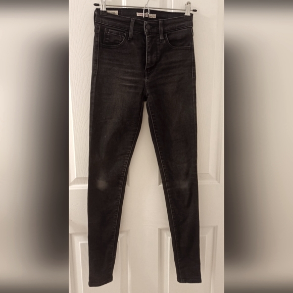 Levi's 720 High Rise Super Skinny Jeans - Picture 4 of 7
